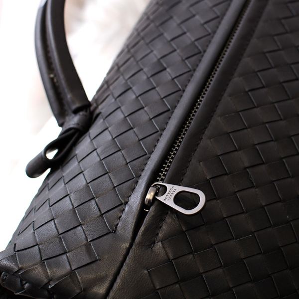 ボッテガヴェネタバッグ角部分ディテール